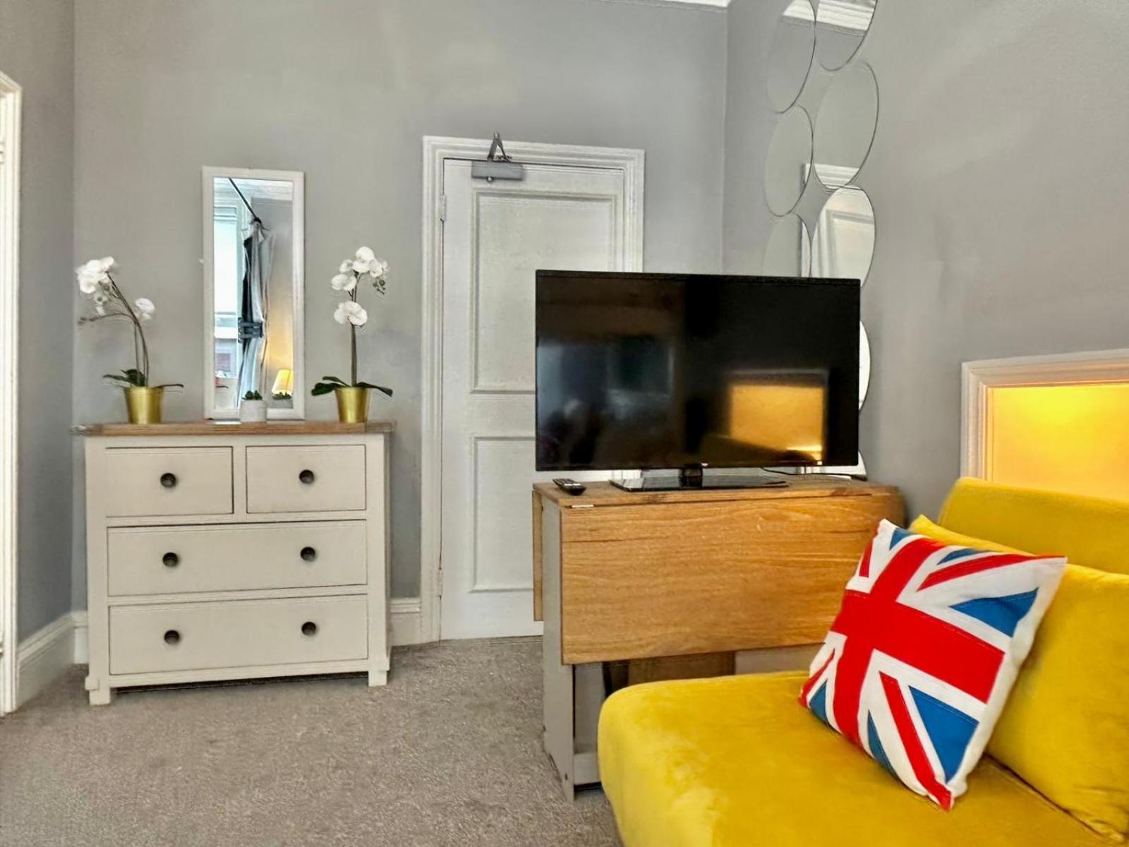 Stay In Edgware Road Guesthouse London Bagian luar foto
