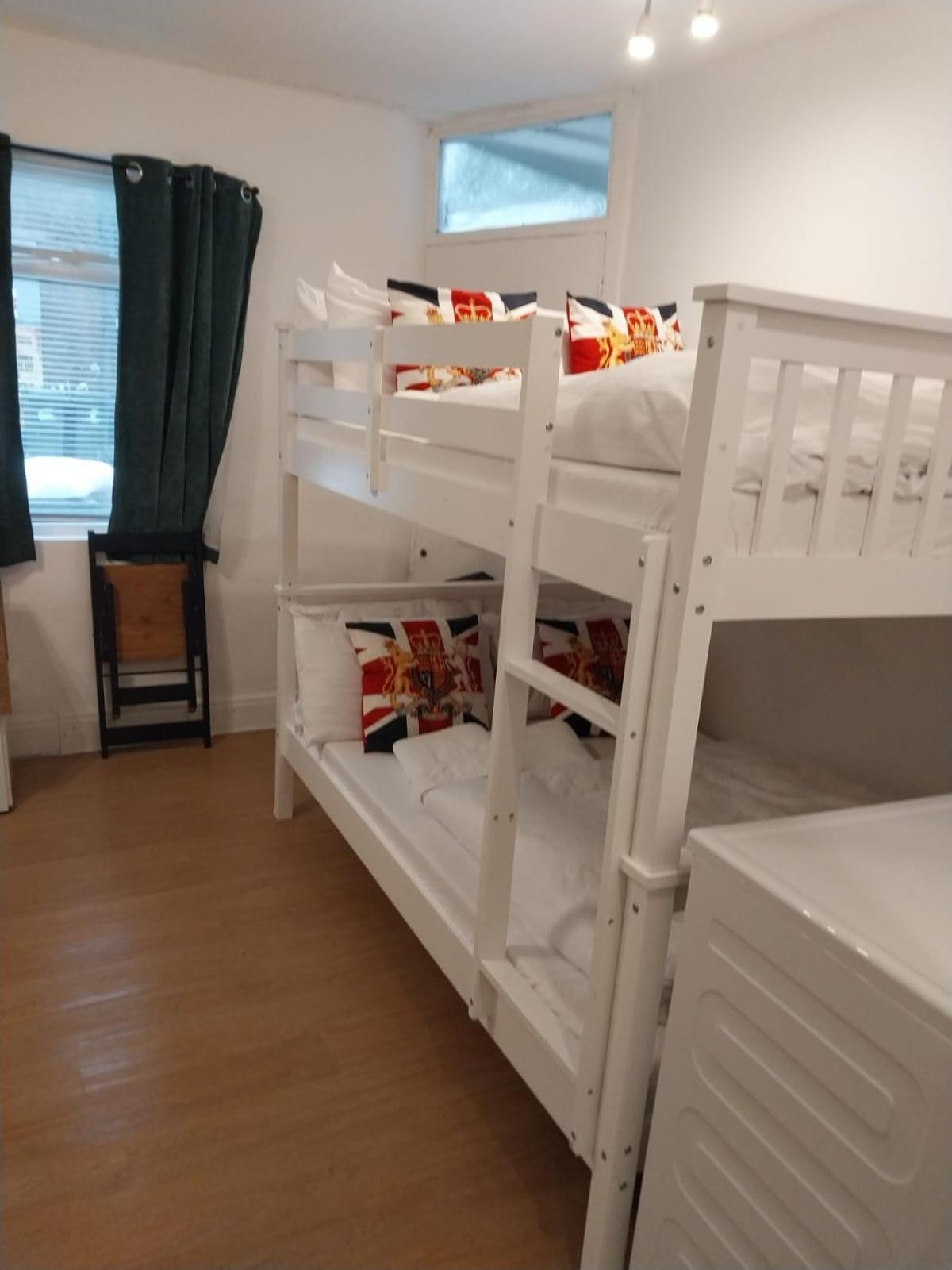 Stay In Edgware Road Guesthouse London Bagian luar foto